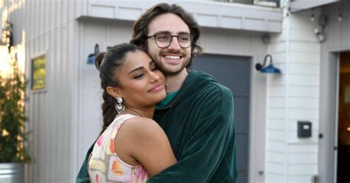 'Twentysomethings: Austin' Star Abbey Humphreys Says Kamari Relationship Looks "One-Sided" (EXCLUSIV