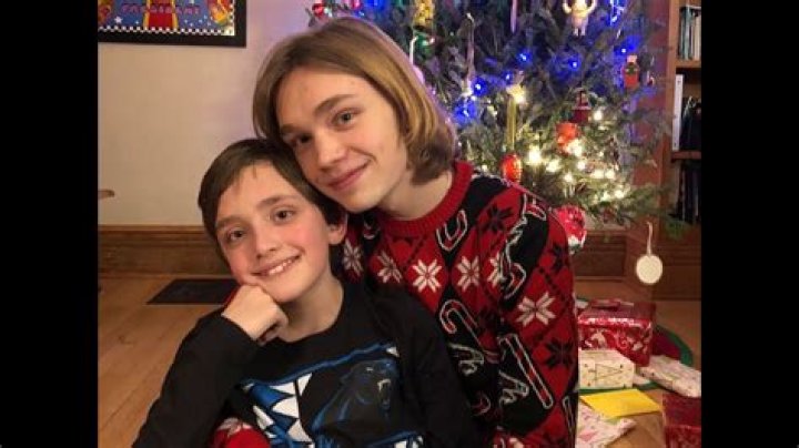 Charlie Plummer Parents Brother And Girlfriend ·